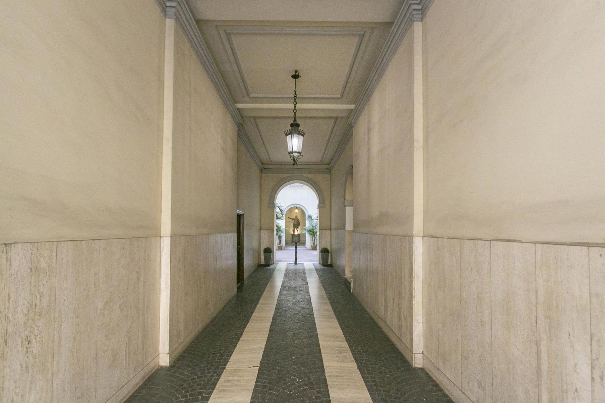 Attico Nel Cuore Di Roma Con Box Privato Per Auto エクステリア 写真